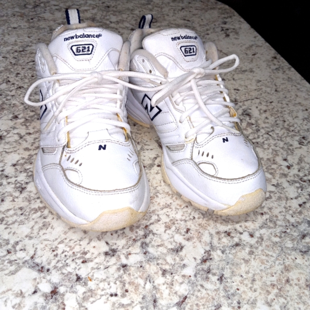 Men's nee balance 621